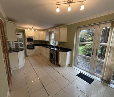 3 bedroom semi-detached house to rent - Photo 6