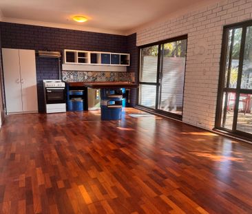 Garden view flat TO APPLY ONLINE FOR A RENTAL FOLLOW THIS LINK t-ap... - Photo 4