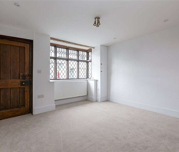 Recently refurbished 2 bedroom terraced house in Grade II listed building in the heart of Brenchley village - Photo 2