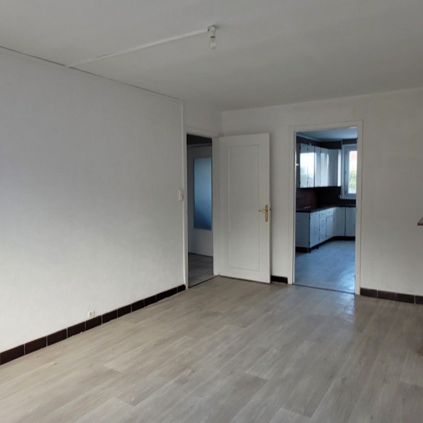 Location Appartement 3 pièces 72m² ST OMER 62500 - Photo 1
