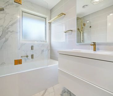 Renovated 3-Bedroom Villa Unit with Private Courtyard - Photo 6