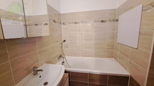 Pronájem bytu 1+1 28 m² - Photo 1