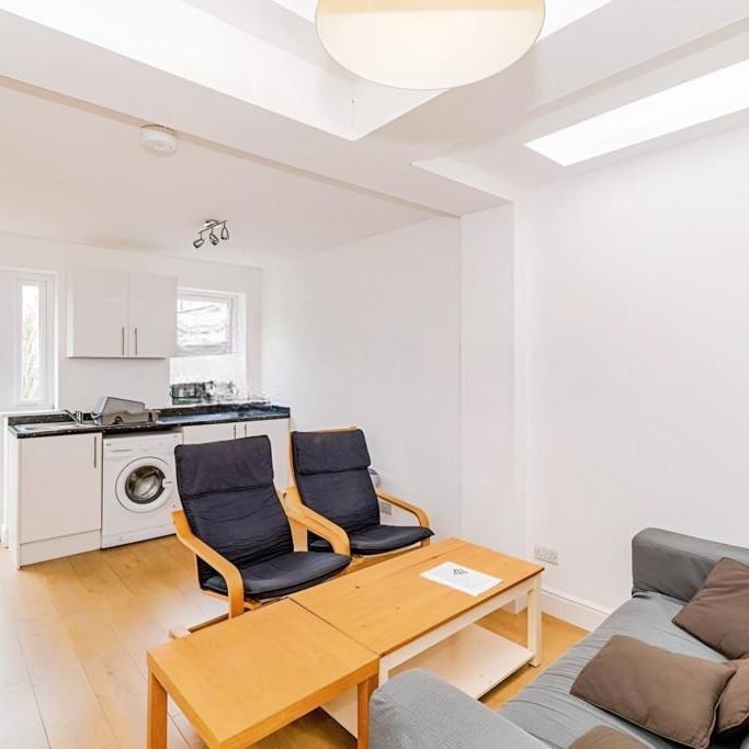 5 bedroom terraced house to rent - Photo 1