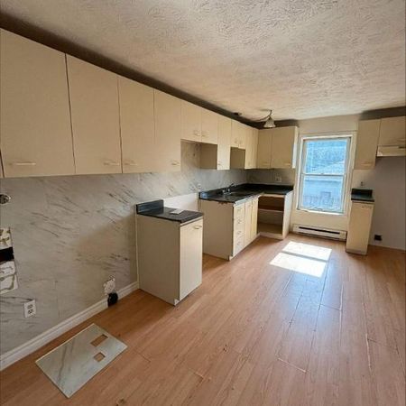 2 CH - 1 SDB - Windsor - $850 /mo - Photo 4