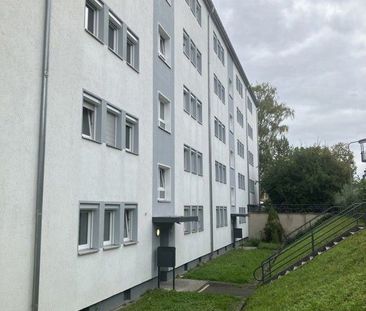 Sanierte 3 Zimmerwohnung mit Balkon und Tageslichtbad - Photo 2