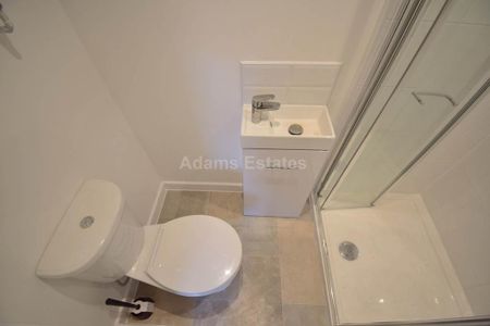 1 bedroom in a house share to rent - Photo 5