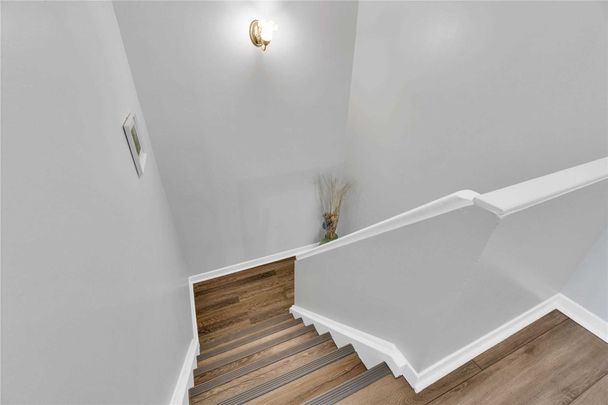 For Lease - 1055B Forestwood Drive Unit# 125, Mississauga, Ontario - Photo 1