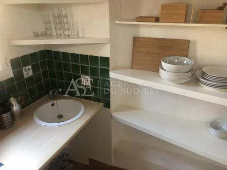 Location Studio - Photo 3