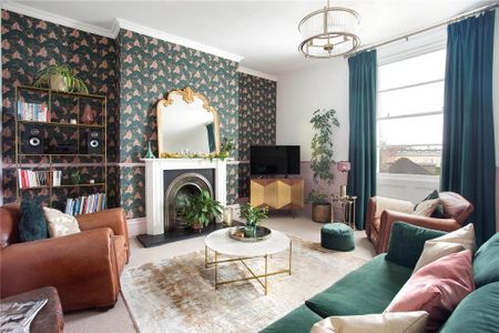 3 bedroom apartment to rent - Photo 2