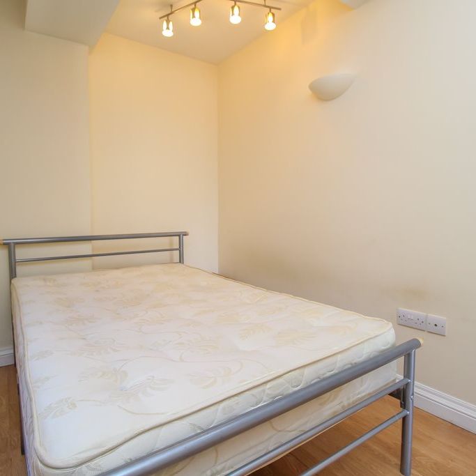 Penarth Rd, Grangetown, Cardiff - Photo 1