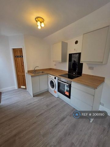 Studio to rent - Photo 5