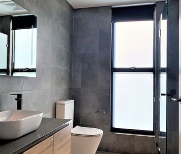 Luxury Apartment Living - Photo 3