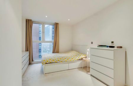 1 Bed Flat, Western Gateway, E16 - Photo 2