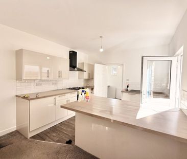 3 bed House Pall Mall, Essex, SS9 - Photo 5