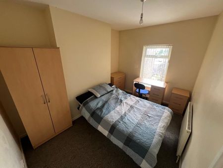 3 bedroom house share to rent - Photo 2