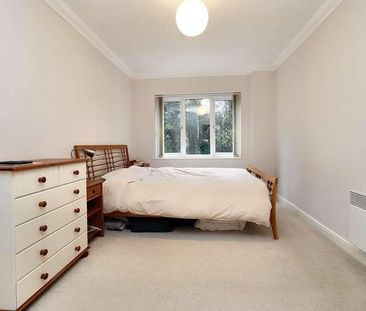 Sandrock Road, Tunbridge Wells, TN2 - Photo 1