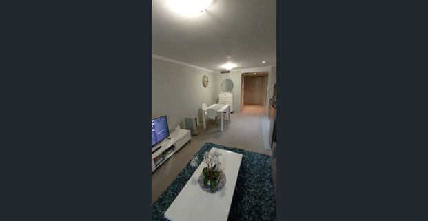 Modern One Bedroom Apartment - Photo 1