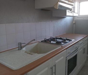 Location Appartement 2 pièces 41m² LE HAVRE 76600 - Photo 2