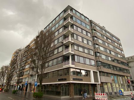 Te Huur 2 slaapkamers Oostende Karel Janssenslaan 3A - Photo 2