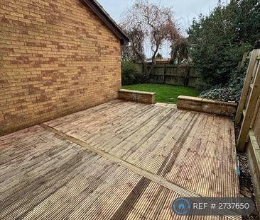 2 bedroom semi-detached house to rent - Photo 3