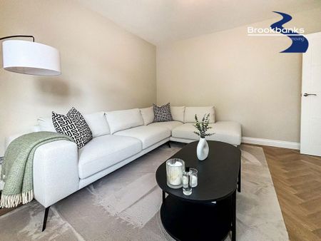 3 bedroom semi-detached house to rent - Photo 3