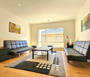 BEAUTIFULLY FURNISHED LAKE-FACING GRANDEUR - Photo 3