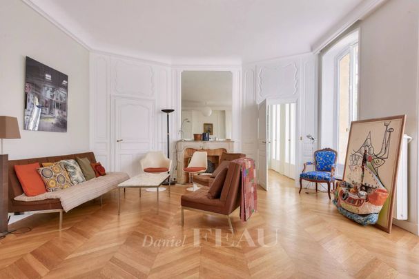 Location appartement, Paris 9ème (75009), 6 pièces, 155 m², ref 86337395 - Photo 1