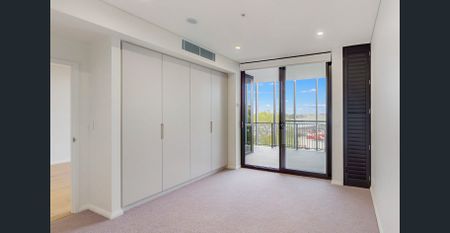 Luxury Two Bedroom Apartment + Study With Panoramic Views - Teneo - Photo 3