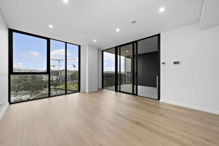 Contemporary Two-Bedroom Apartment – Steps to Metro - Photo 4