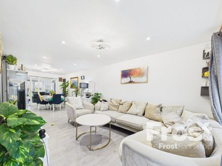 Mansel Close, Slough, Berkshire,SL2 - Photo 5