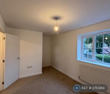 3 bedroom terraced house to rent - Photo 6