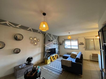 Location Appartement 1 pièce 30m² VAULX EN VELIN 69120 - Photo 2