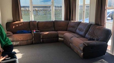 Private sunny 3 bedroom home - Photo 4