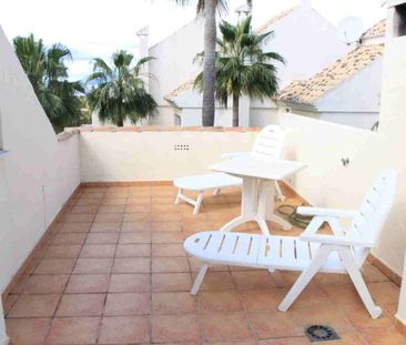 Townhouse in El Rosario - Photo 5
