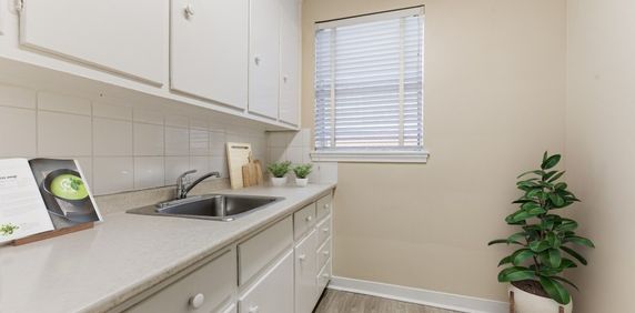 26-34 Saranac Boulevard - Photo 2