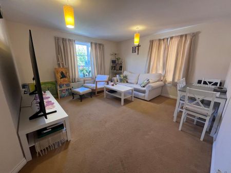2 bedroom flat to rent - Photo 5