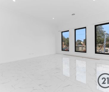 Near New 4 Bedroom Townhouse with Impressive Quality Fixtures - Photo 5