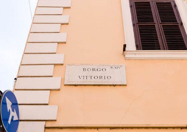 VATICANO / BORGO - SPLENDIDO BILOCALE IN LOCAZIONE