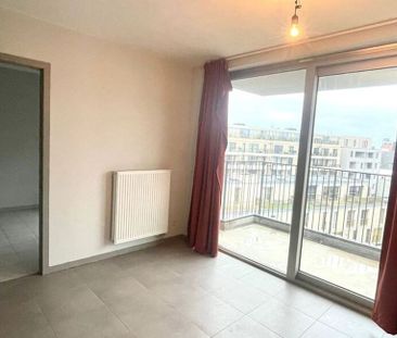 Appartement te huur in Antwerpen voor € 795 met 1 slaapkamer - Photo 2