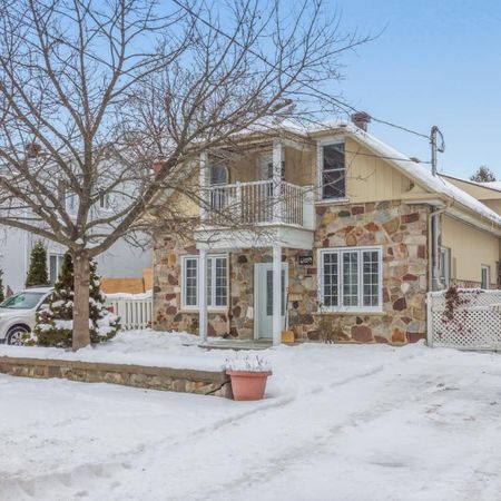 🏡 4 ½ à louer – Vaudreuil-Dorion ( 2 Stationnements) - Photo 3