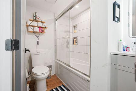 For Lease - 814 SMYTH Road Unit# B, Elmvale Acres and Area, Ontario - Photo 2