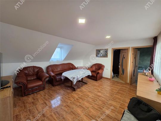 Apartament cu 3 camere decomandate la casa cu curte zona Tre - Photo 1