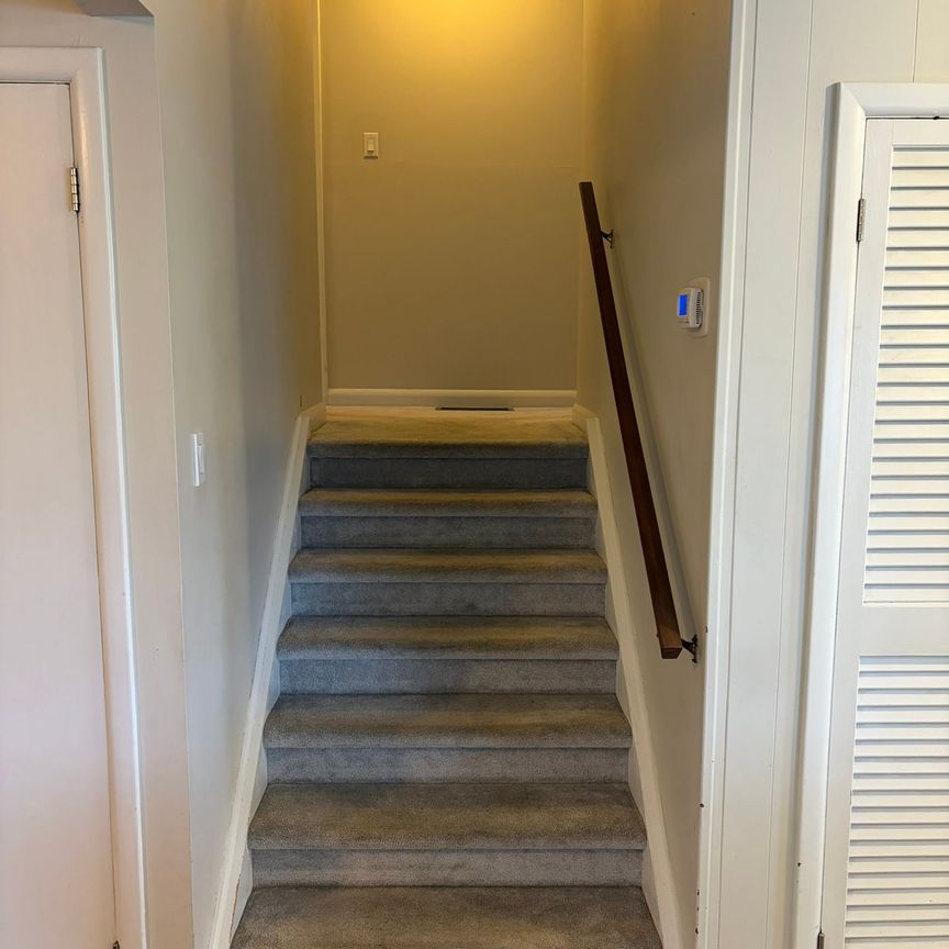 For Lease - 7 Lennox Street, Stittsville - Munster - Richmond, Ontario - Photo 1