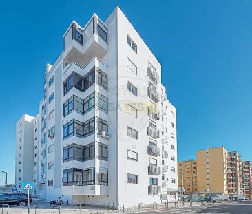 Apartment T1 in Carcavelos e Parede, Cascais - Foto 1