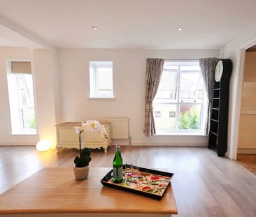 3 Bed Flat, Bowes Lyon Hall, E16 - Photo 4