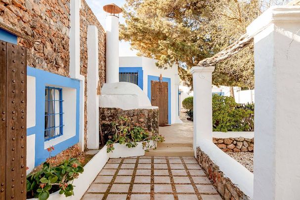 6 bedroom luxury Detached House for rent in San Jose, Spain - Photo 1