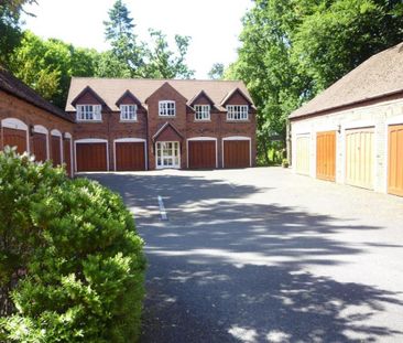 Blossomfield Gardens, Blossomfield Road, Solihull, West Midlands - Photo 3