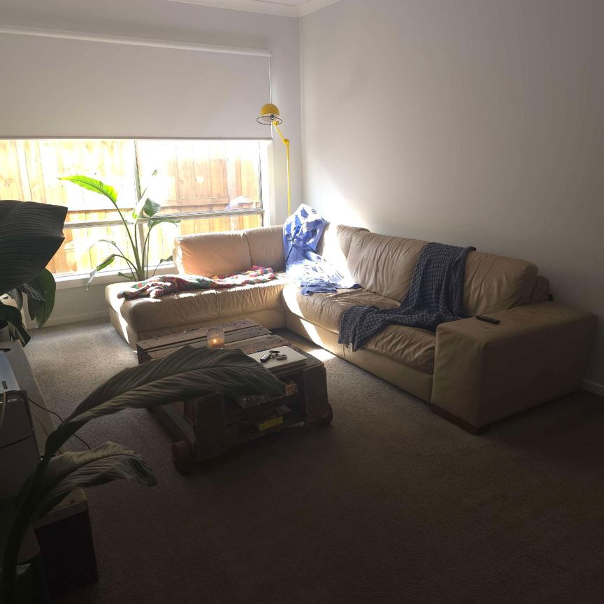 Wyndham Vale - Photo 1