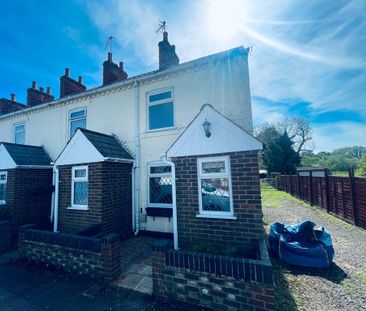 2 bedroom terraced house to rent - Photo 1