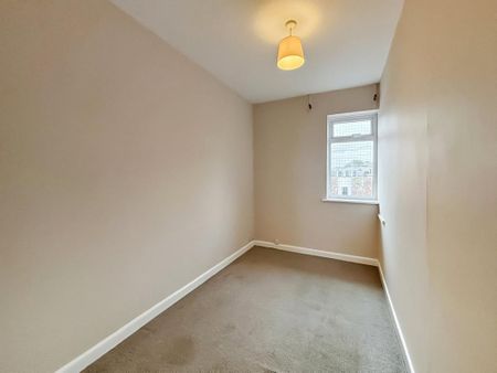 3 bedroom apartment to rent - Photo 5